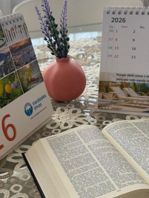 Calendário de Mesa 2026 (21x20cm)
